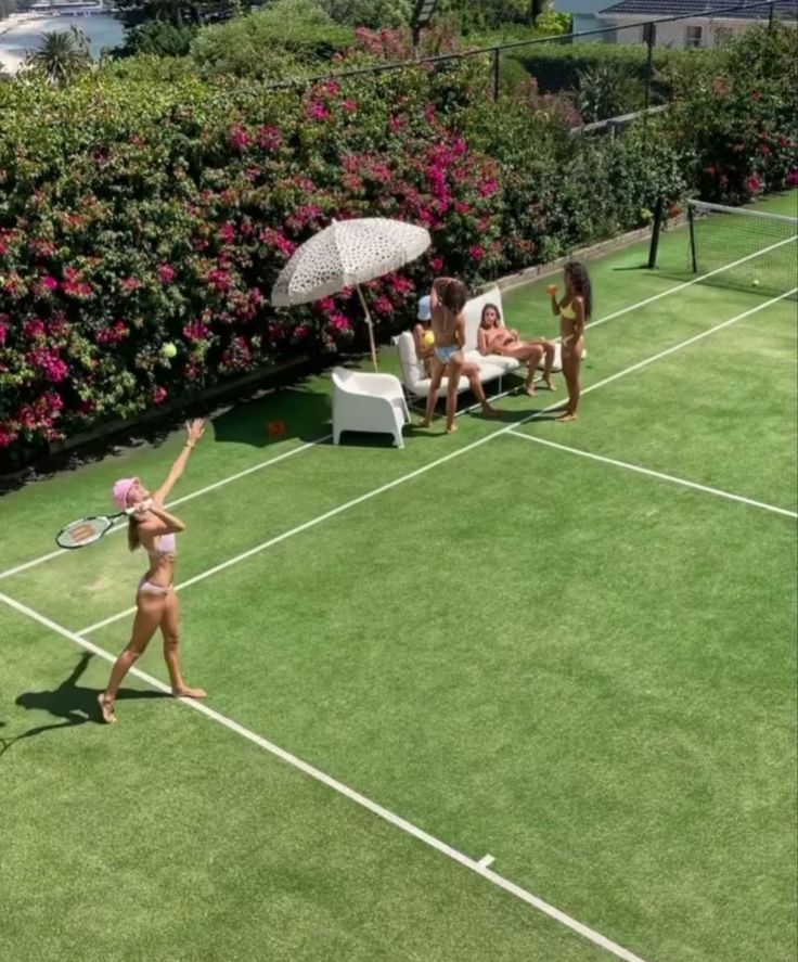 Court Club